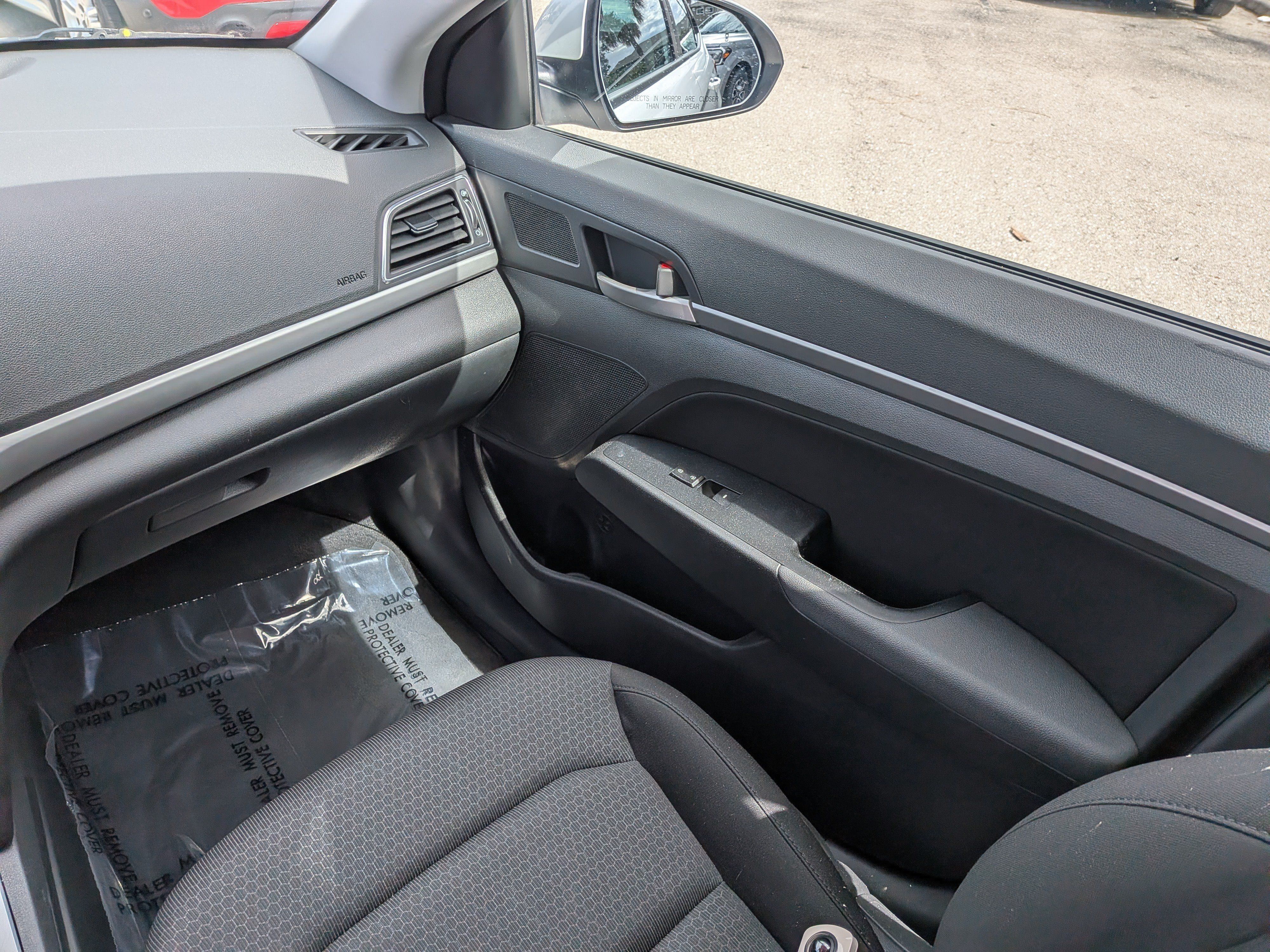 Used 2018 Hyundai Elantra SEL FWD image 17
