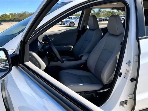 Used 2022 Honda HR-V EX-L image 7