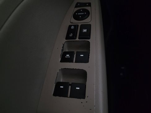 Used 2018 Hyundai Elantra Value Edition w/ Cargo Package image 27