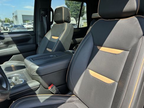 Used 2023 GMC Yukon AT4 w/ AT4 Premium Plus Package AWD/4WD image 16