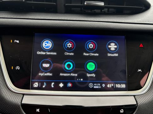 Used 2024 Cadillac XT6 Luxury w/ LPO, Floor Liner Package image 18