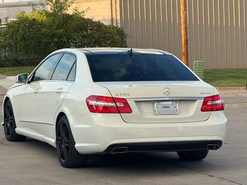 Used 2010 Mercedes-Benz E 350 4MATIC Sedan image 11