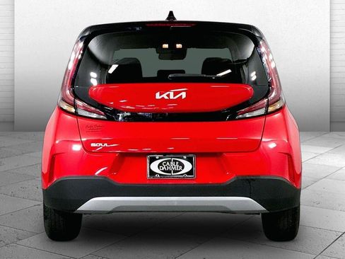 Certified 2024 Kia Soul LX FWD image 3