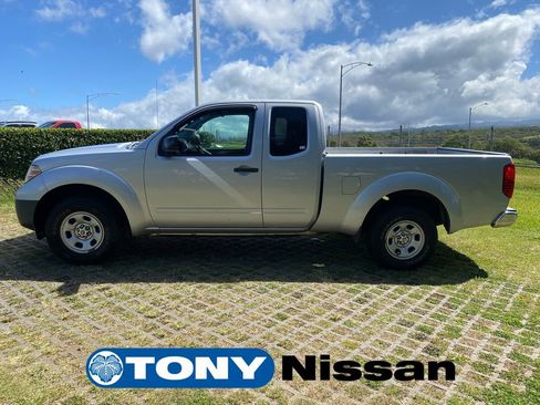 Used 2015 Nissan Frontier S RWD image 4