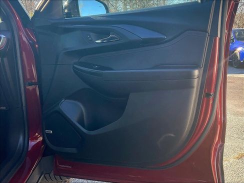 Used 2023 Chevrolet TrailBlazer RS w/ Sun and Liftgate Package image 12