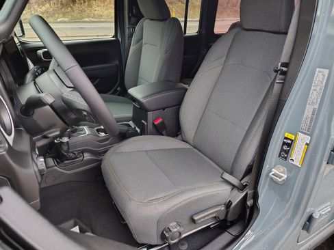 New 2026 Jeep Wrangler Unlimited Sport image 10