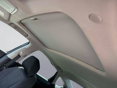 Certified 2023 Honda Accord EX image 30