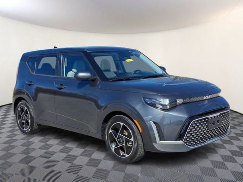 Used 2024 Kia Soul EX FWD image 1