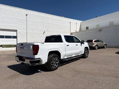 Used 2024 GMC Sierra 1500 SLT w/ SLT Premium Plus Package AWD/4WD image 5