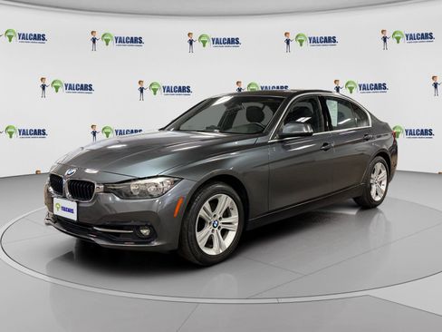 Used 2017 BMW 330i Sedan RWD image 1