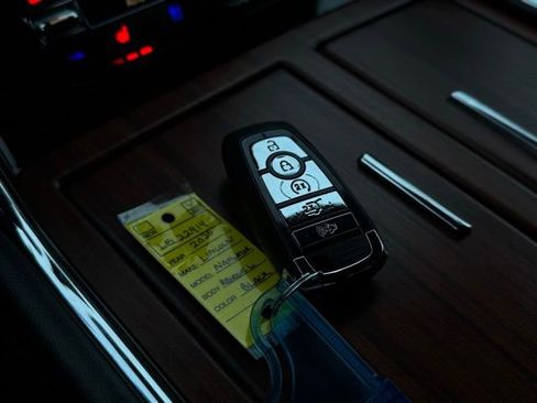 Used 2020 Lincoln Navigator L Reserve w/ Equipment Group 208A Reserve image 44