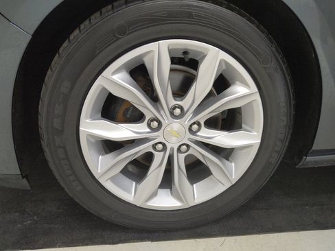 Used 2021 Chevrolet Malibu LT FWD image 31
