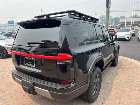 New 2026 Lexus GX 550 AWD/4WD image 8