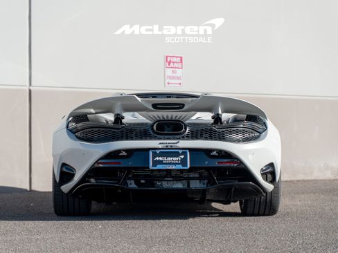 Used 2026 McLaren 750S Spider RWD image 6