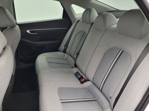 Used 2020 Hyundai Sonata SE w/ Winter Weather Package FWD image 18