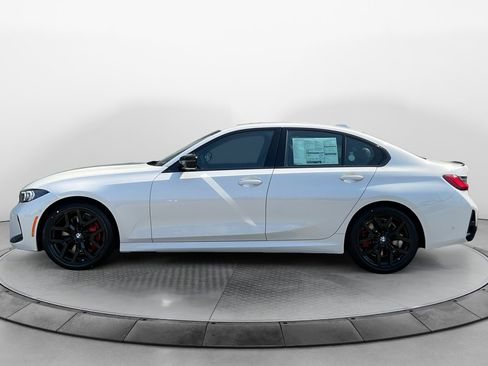 New 2026 BMW 330i Sedan w/ M Sport Package image 4