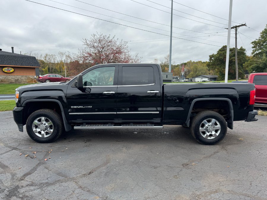 Used 2015 GMC Sierra 2500 Denali AWD/4WD image 2