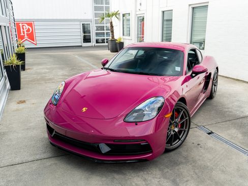 Used 2025 Porsche 718 Cayman GTS RWD image 3