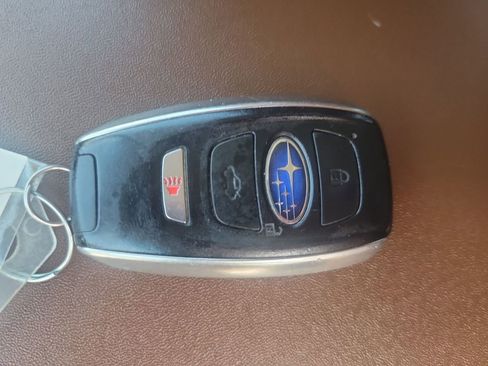 Used 2021 Subaru Outback Touring w/ Popular Package #2 image 36