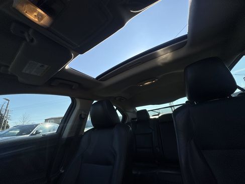 Used 2010 Ford Taurus Limited image 23