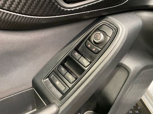 Used 2020 Subaru Crosstrek 2.0i Premium image 10