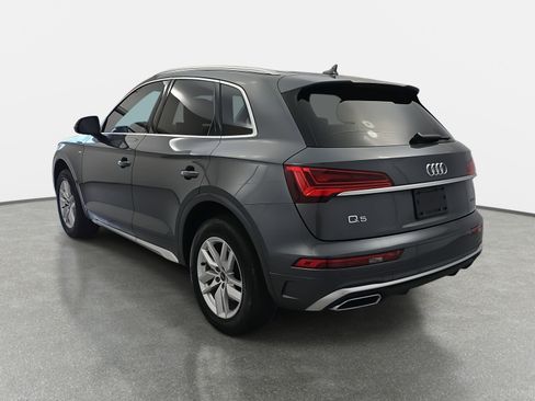 Used 2023 Audi Q5 2.0T Premium w/ Convenience Package image 7