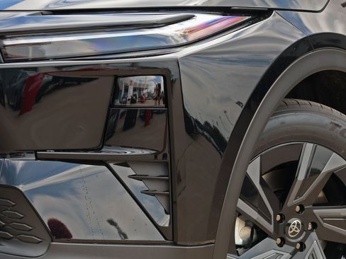 New 2026 Toyota C-HR AWD/4WD image 11