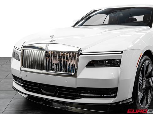 Used 2024 Rolls-Royce Spectre w/ Spectre Launch Package AWD/4WD image 13