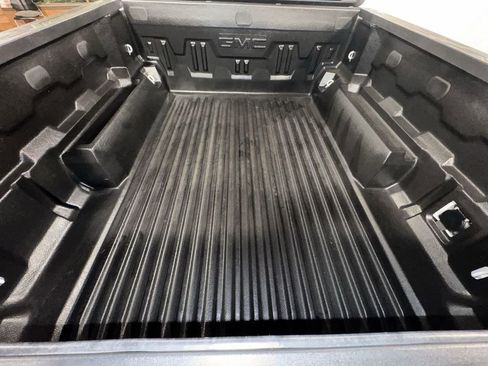 Used 2023 GMC Canyon AT4 image 33