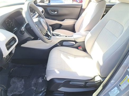 Used 2023 Honda HR-V LX image 17