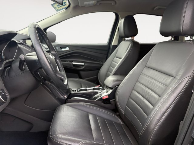 Used 2015 Ford Escape Titanium FWD image 9