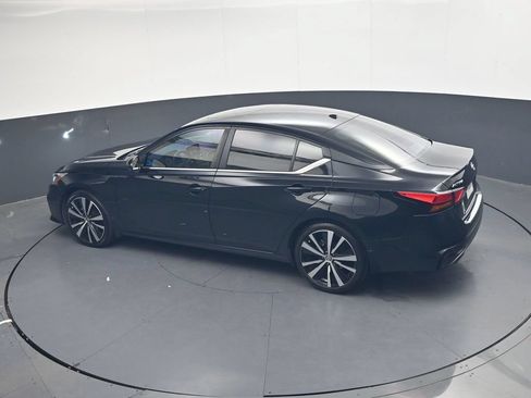 Used 2021 Nissan Altima 2.5 SR w/ SR Premium Package FWD image 40