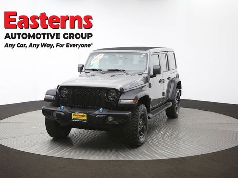 Used 2023 Jeep Wrangler Unlimited w/ Sun & Screen Package image 61