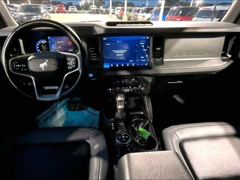 Used 2024 Ford Bronco Big Bend w/ Sasquatch Package AWD/4WD image 14
