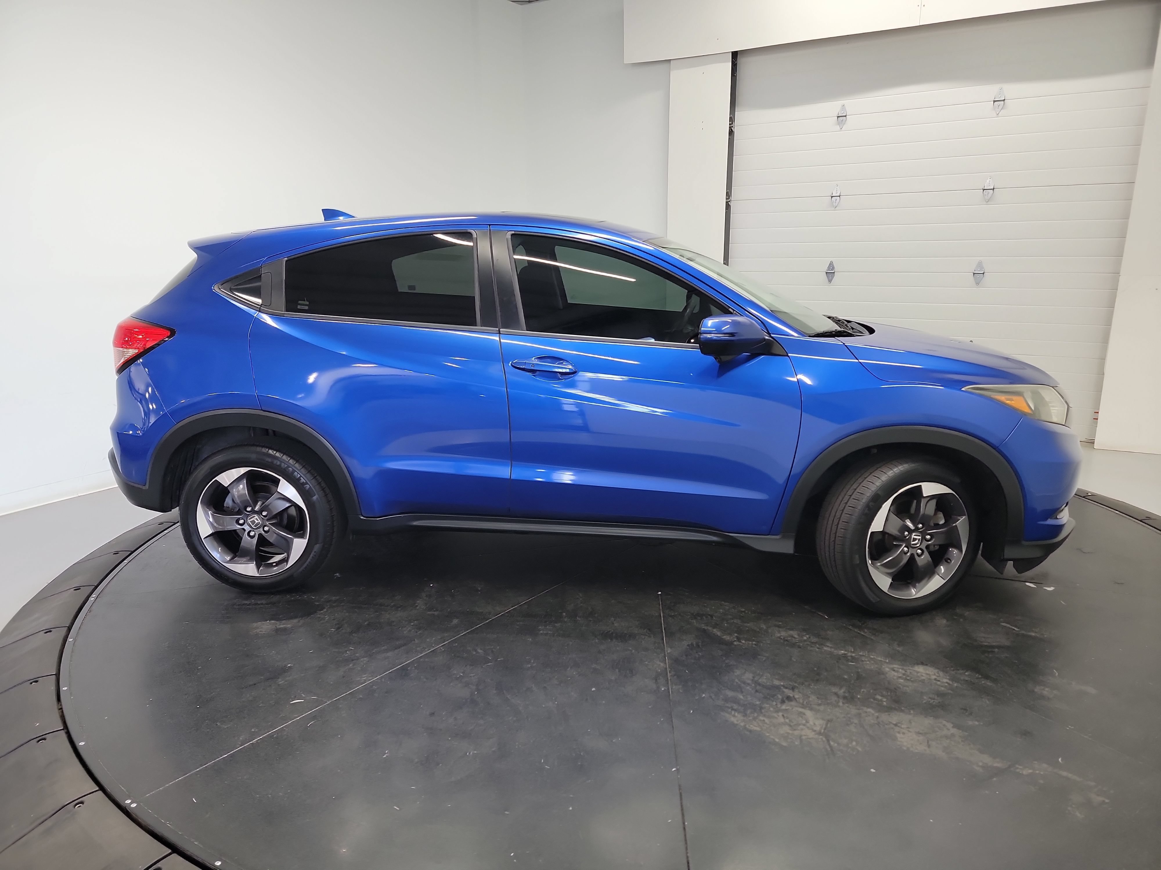 Used 2018 Honda HR-V EX image 11