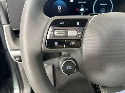 Used 2025 Hyundai Ioniq 5 SE image 15