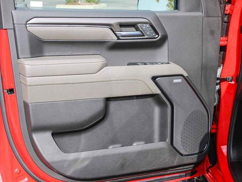 Used 2023 Chevrolet Silverado 1500 ZR2 w/ Technology Package image 15