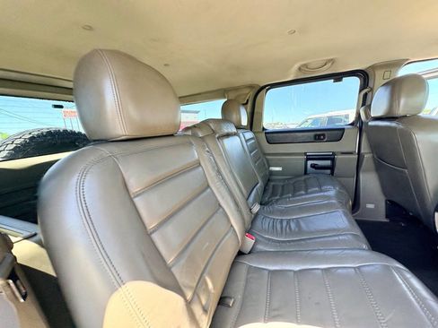 Used 2004 HUMMER H2 w/ Preferred Equipment Group AWD/4WD image 24