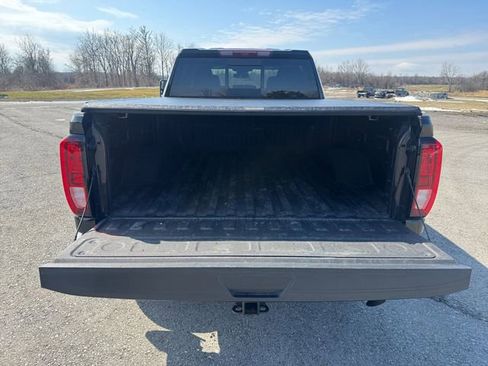 Used 2025 GMC Sierra 2500 SLE w/ SLE Value Package; image 19