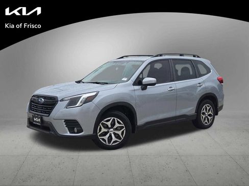 Used 2023 Subaru Forester Premium w/ Popular Package #2 AWD/4WD image 1