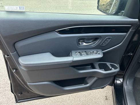 Used 2023 Honda Pilot Touring image 22