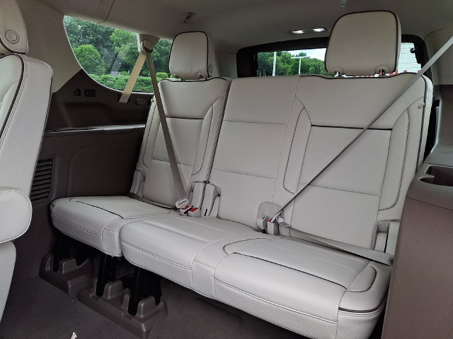 Used 2022 GMC Yukon XL Denali w/ Advanced Technology Package AWD/4WD image 26