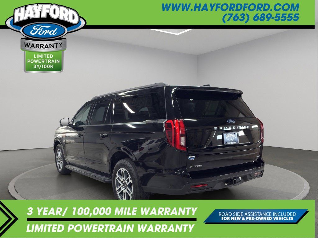 Used 2025 Ford Expedition Max Active AWD/4WD image 5