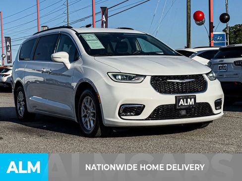 Used 2022 Chrysler Pacifica Touring-L FWD image 4