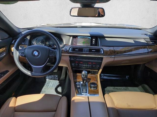 Used 2015 BMW 750Li RWD image 17