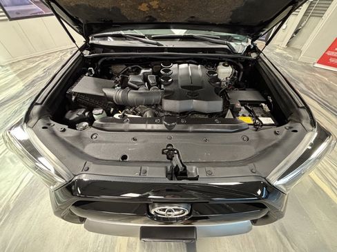 Used 2019 Toyota 4Runner TRD Off-Road Premium image 63