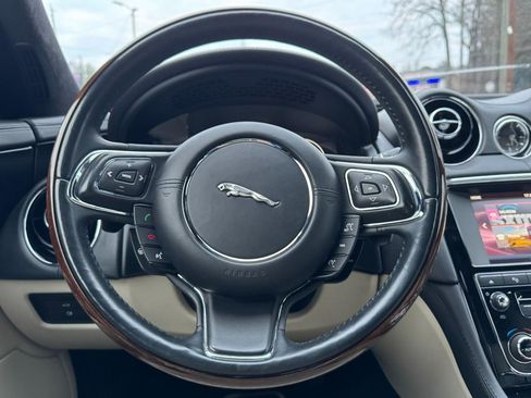 Used 2016 Jaguar XJ L Portfolio image 15