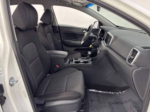 Used 2021 Kia Sportage LX image 14