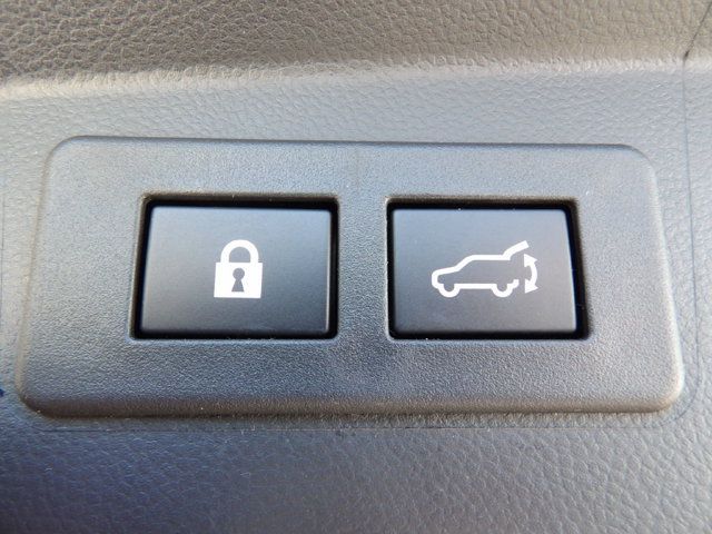 Certified 2022 Subaru Outback Touring w/ Popular Package #2 AWD/4WD image 30