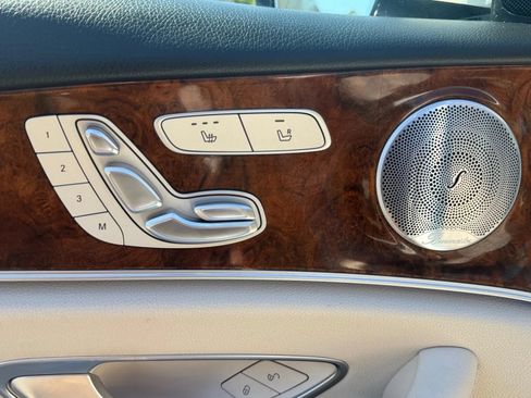 Used 2018 Mercedes-Benz E 300 image 21
